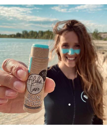Aloha Care - Natural facial sunscreen stick SPF 50+ 20g - Turquoise color