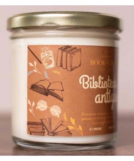 Book and Glow - *Perfect Moments* - Soy Candle - Biblioteca antigua
