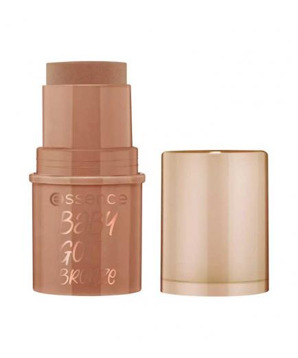 essence - Bronceador en stick Baby Got Bronze - 10