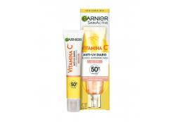 Garnier - *Skin Active* - Fluido anti-manchas y anti-UV diario con Vitamina C SPF50+ - Efecto Glow