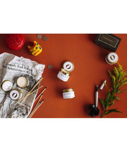 The Singular Olivia - The Inventory Scented Candle - Bon Voyage n81